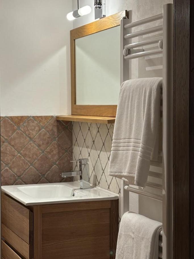 אוברונאז Hotel Des Muverans מראה חיצוני תמונה